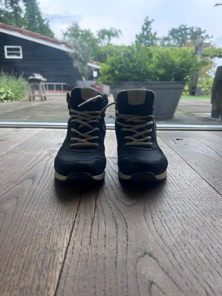 Compleet nieuwe ecco schoenen heren, Kleding | Heren, Schoenen, Blauw, Ophalen of Verzenden, Sneakers of Gympen, Zo goed als nieuw