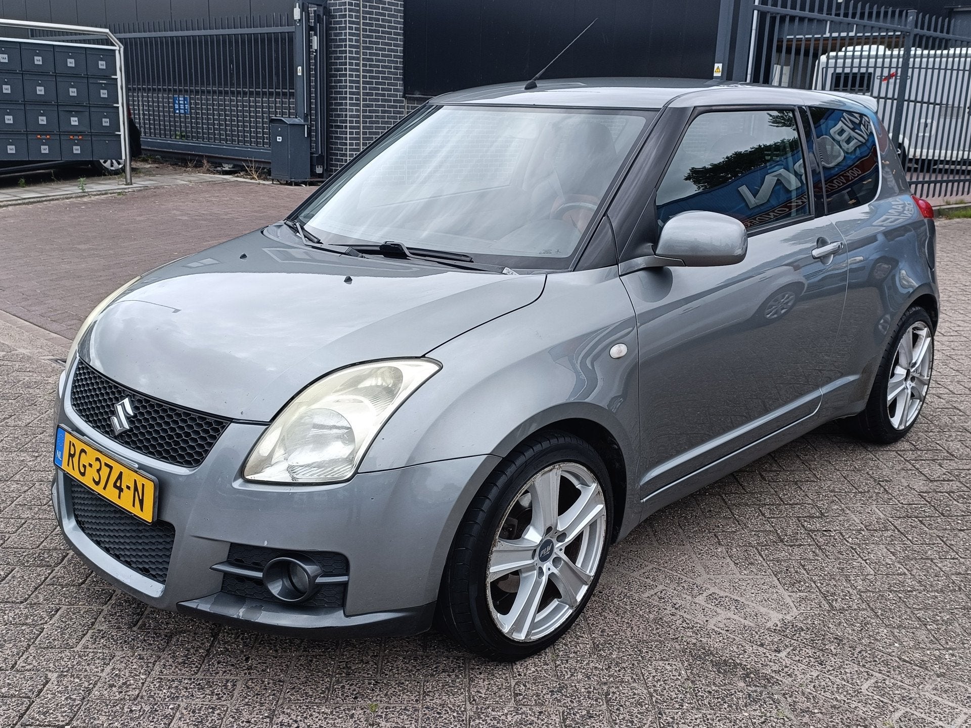 Suzuki Swift 1.6 Sport Drijfstang lagers stuk Krukas ook Rij, Auto's, Suzuki, Voorwielaandrijving, 1005 kg, 4 cilinders, 400 kg