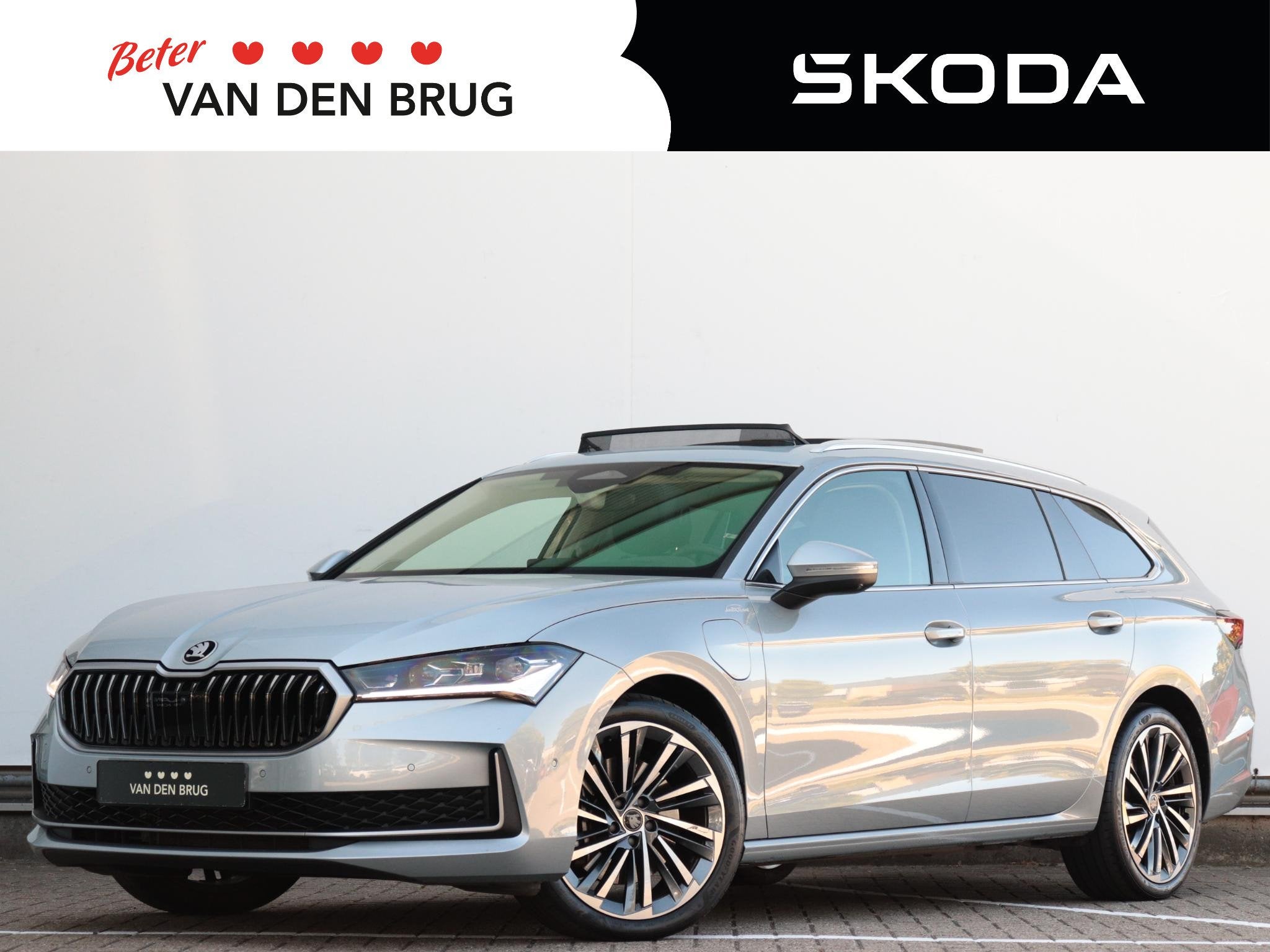 Skoda Superb 1.5 TSI PHEV Laurin & Klement | Wegklapbare tre, Auto's, Skoda, Stof, Euro 6, 4 cilinders, 26 kWh