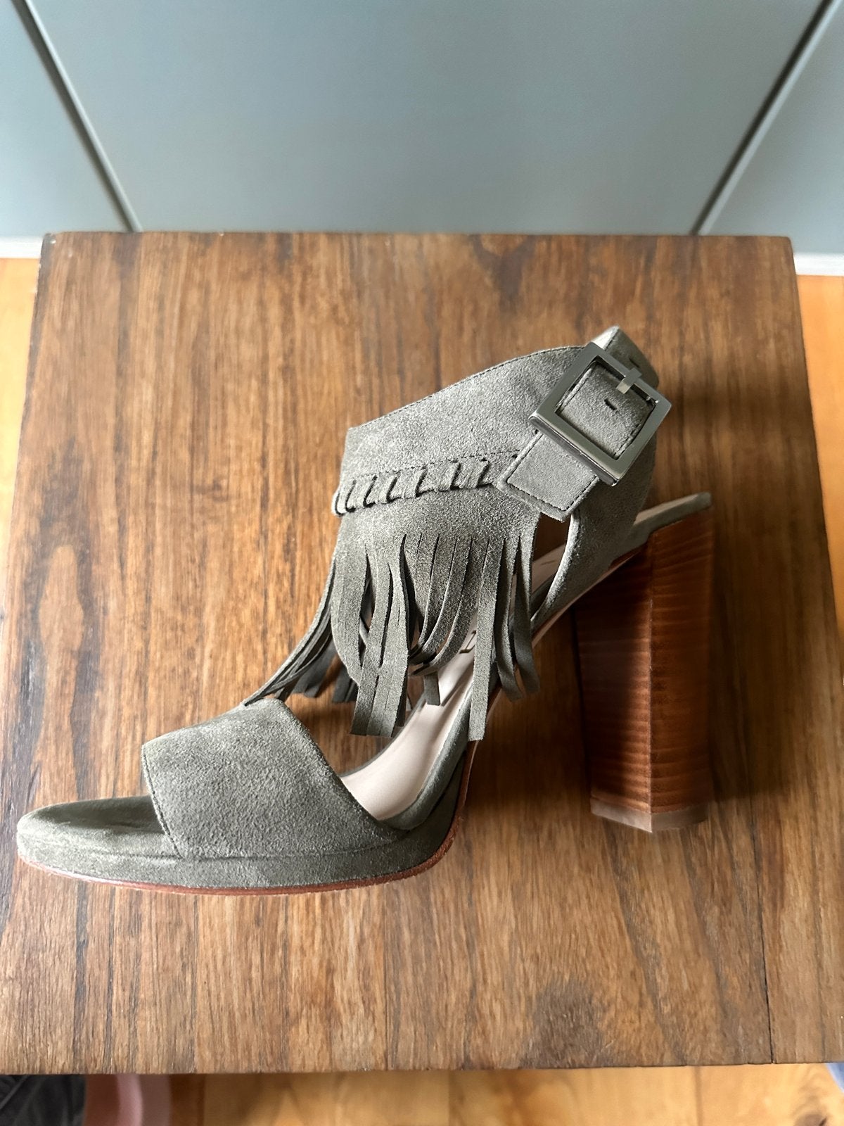 Unisa sandalen met hak en franjes - Maat 38, Overige kleuren, Zo goed als nieuw, Sandalen of Muiltjes, Ophalen of Verzenden
