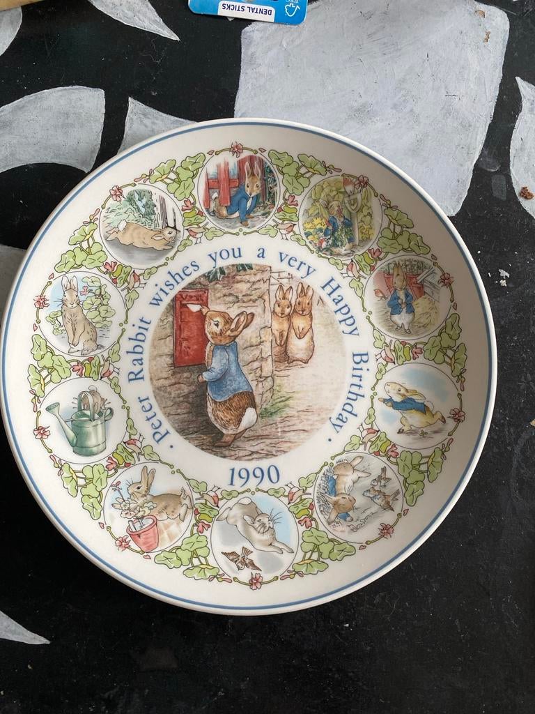 Wedgwood Peter Rabbit Verjaardagsbord 1990, Huis en Inrichting, Ophalen of Verzenden, Zo goed als nieuw, Bord(en), Wedgwood