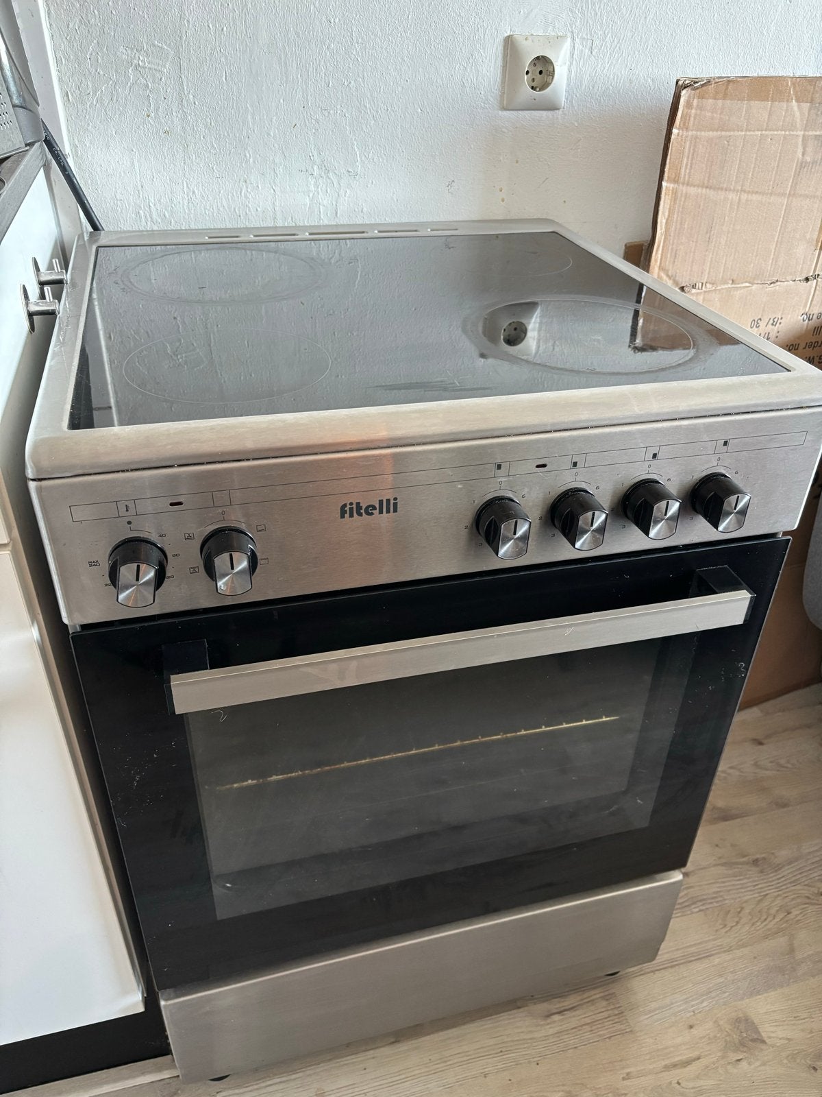 Fitelli Vrijstaand Keramisch Fornuis met Oven, Ophalen, Gebruikt, 60 cm of meer, Keramisch