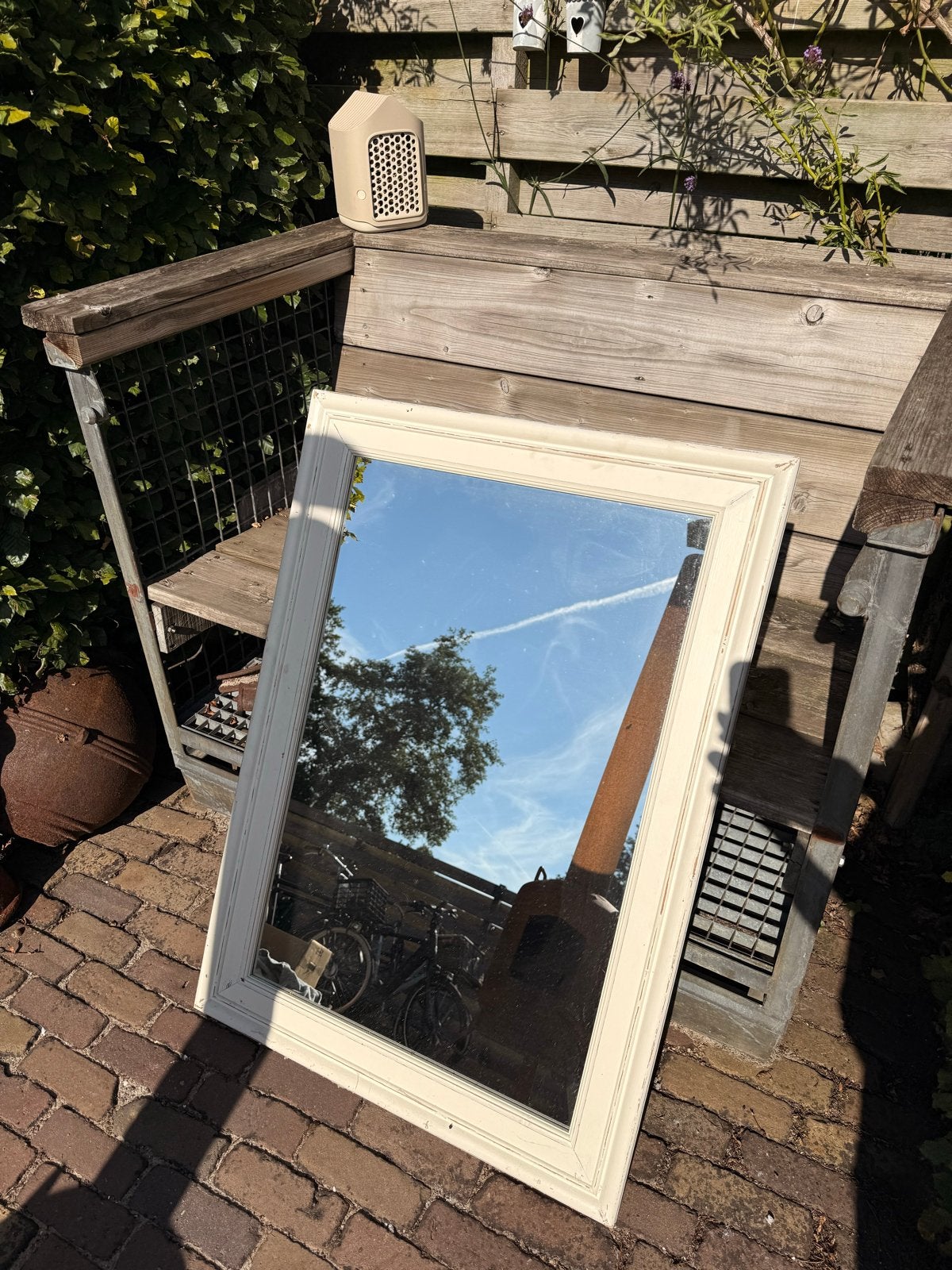 Grote rechthoekige spiegel met witte houten lijst, Ophalen, Rechthoekig, 50 tot 100 cm, 100 tot 150 cm