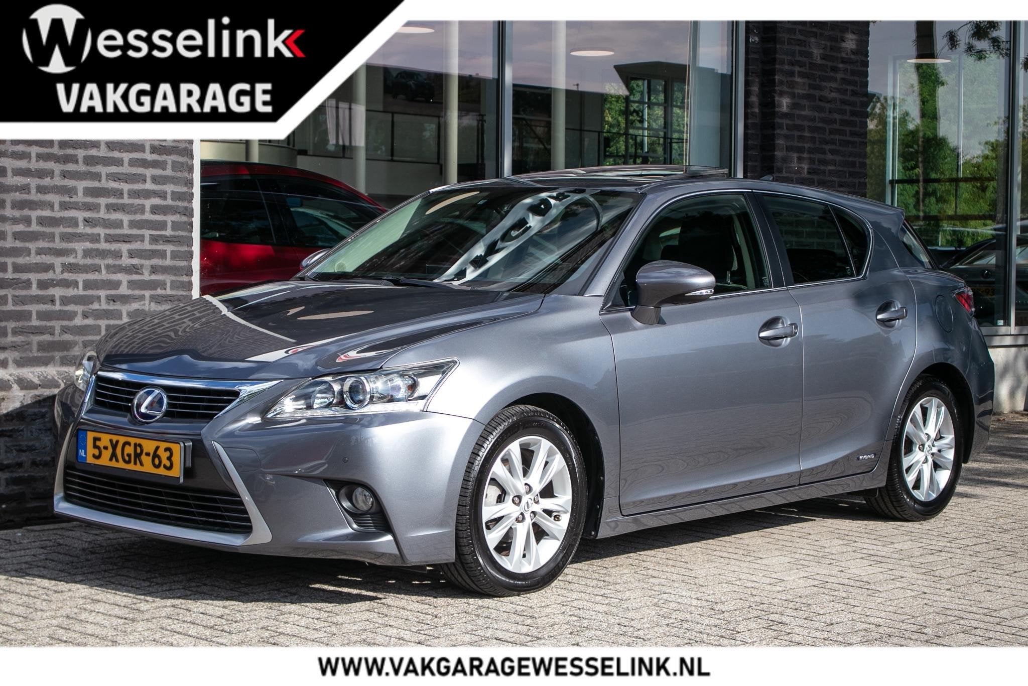 Lexus CT 200h Business Line | Navigatie | Open dak | Dealer, Auto's, Lexus, 136 pk, Gebruikt, 4 cilinders, Leder en Stof