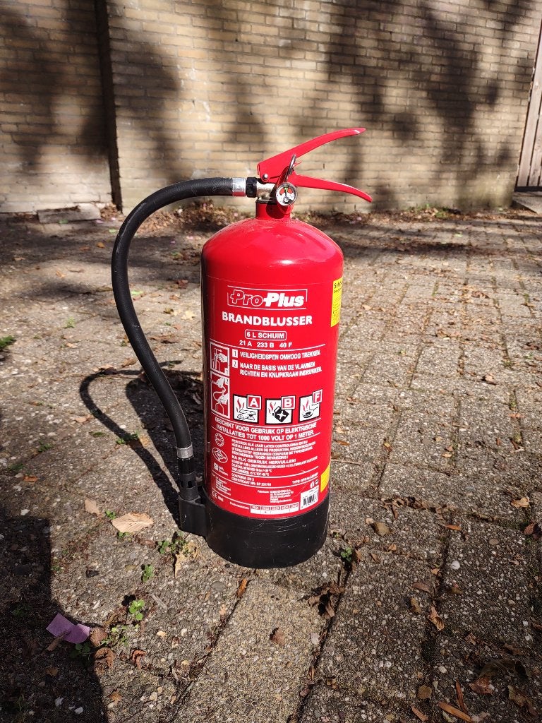 Brandblusser, schuim , 6L, gekeurd tot Juni 2028, Huis en Inrichting, Ophalen, Nieuw, Brandblusser