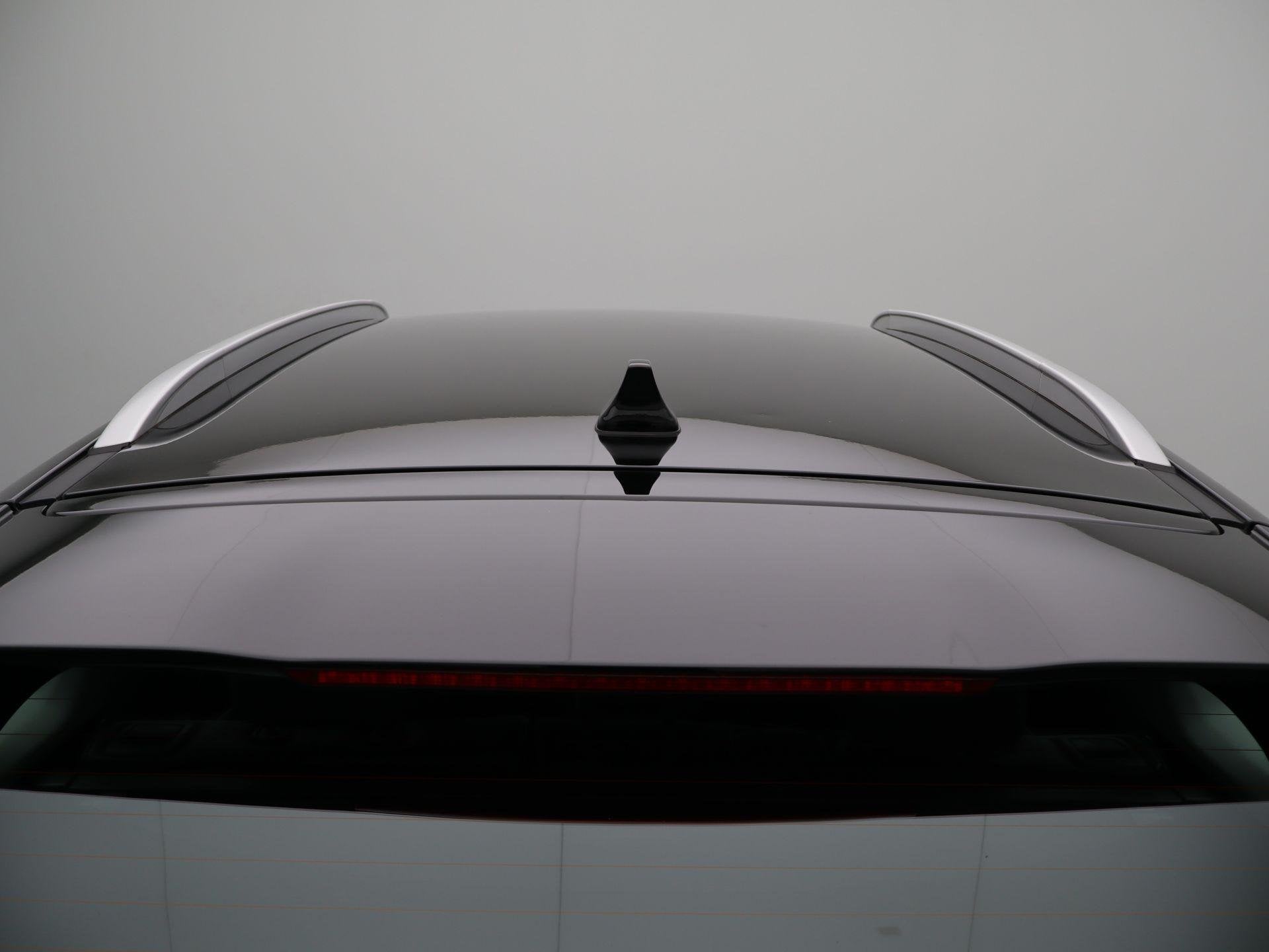 Foto 40 van Kia Niro 1.6 GDi Hybrid DynamicLine | Clima | Navi | Camera