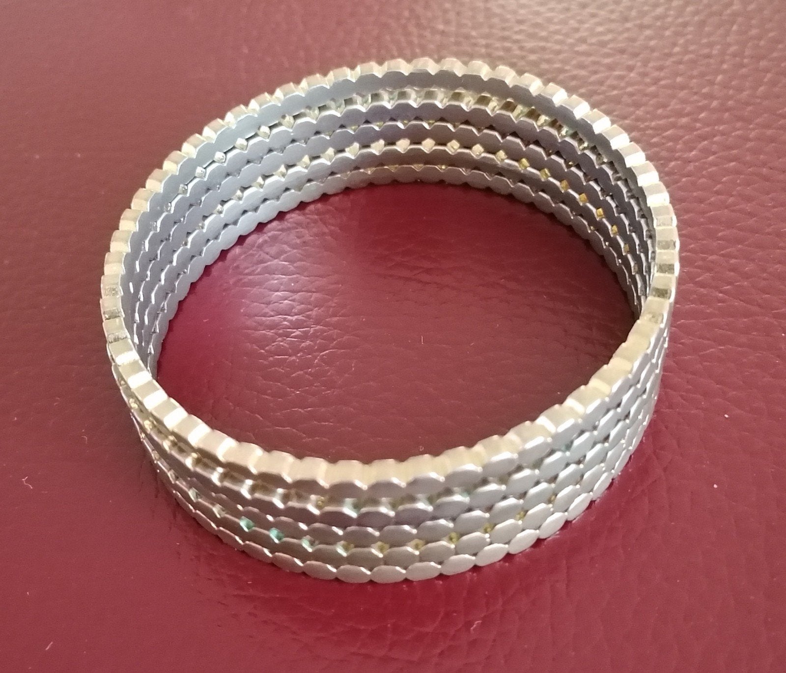 5 DAMES ARMBANDEN (GLOEDNIEUW)., Sieraden, Tassen en Uiterlijk, Ophalen of Verzenden, Nieuw, Goud, Staal