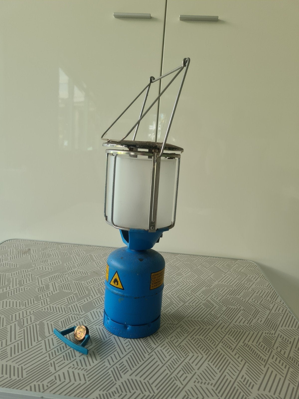 Campingaz gaslamp met gasfles - Vintage kampeerlamp, Ophalen, Gebruikt