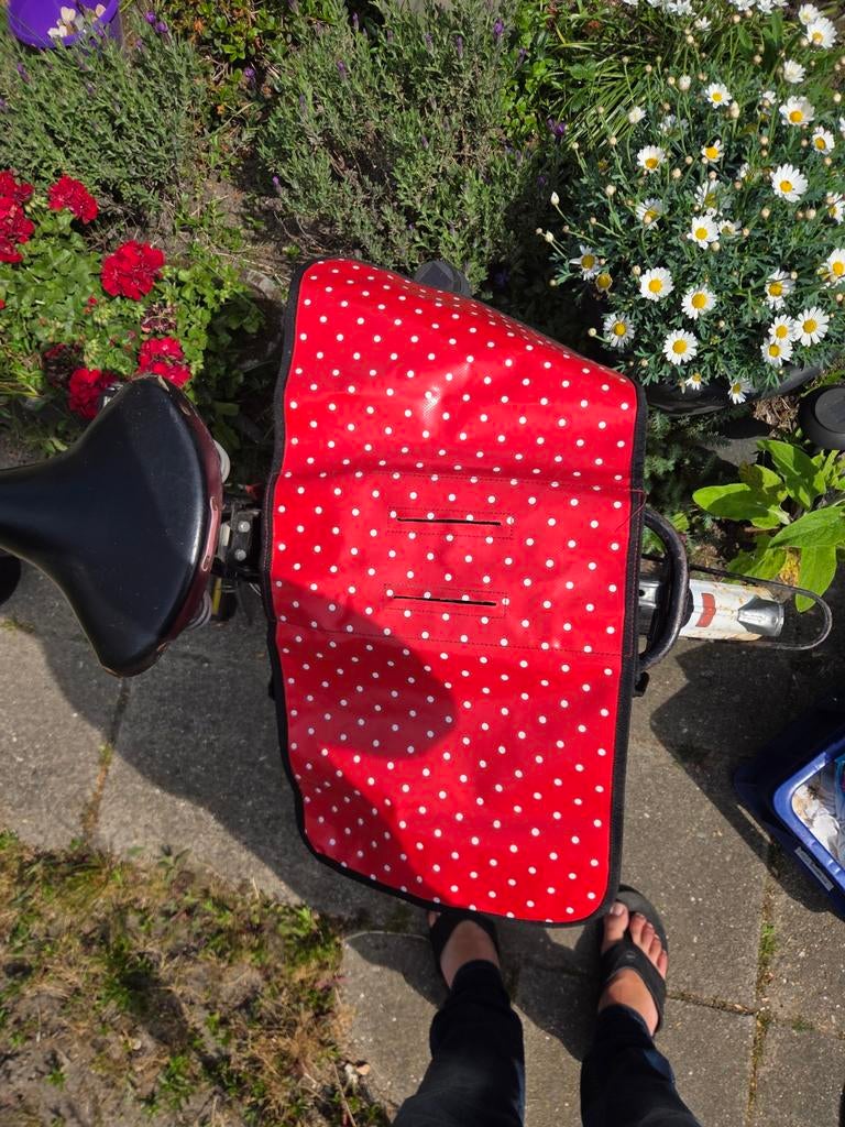 Fietstas, Ophalen, Zo goed als nieuw