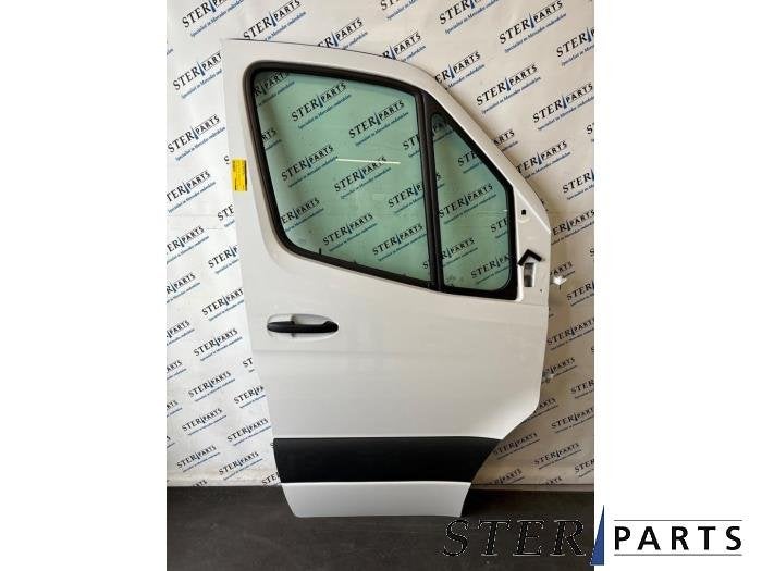 Portier 2Deurs rechts van een Mercedes Sprinter (147), Gebruikt, -, Deur, Ophalen of Verzenden