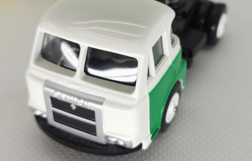 Saviem BP tankwagen schaal 1/43 CIJ Norev ref. 4/71/05, Verzenden, Nieuw, Bus of Vrachtwagen, Norev