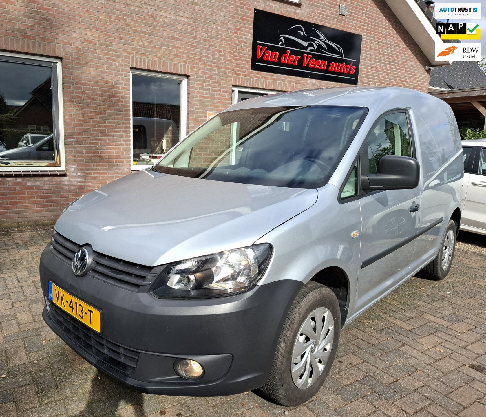 Volkswagen Caddy 1.6 TDI Baseline. Schuifdeur met ruit, acht, Auto's, Voorwielaandrijving, Euro 5, Stof, Gebruikt