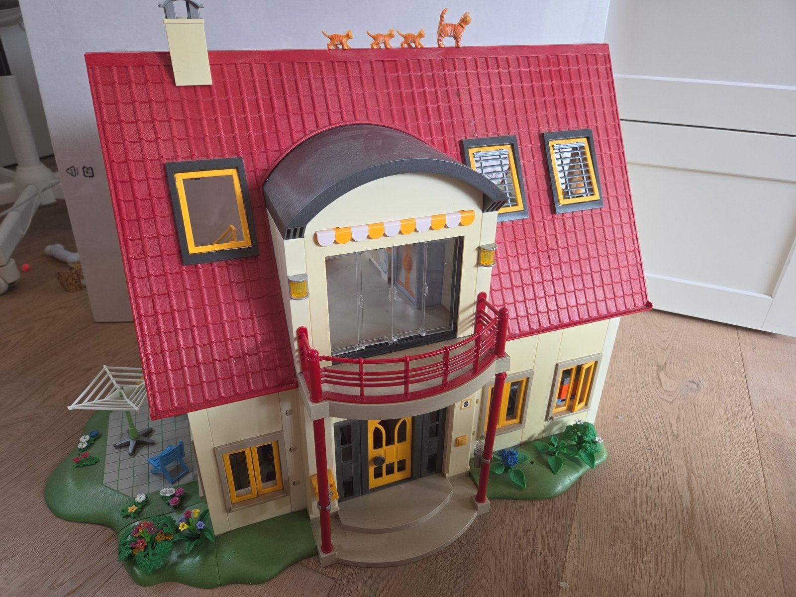 Playmobil Moderne Villa - 4279 met complete inrichting