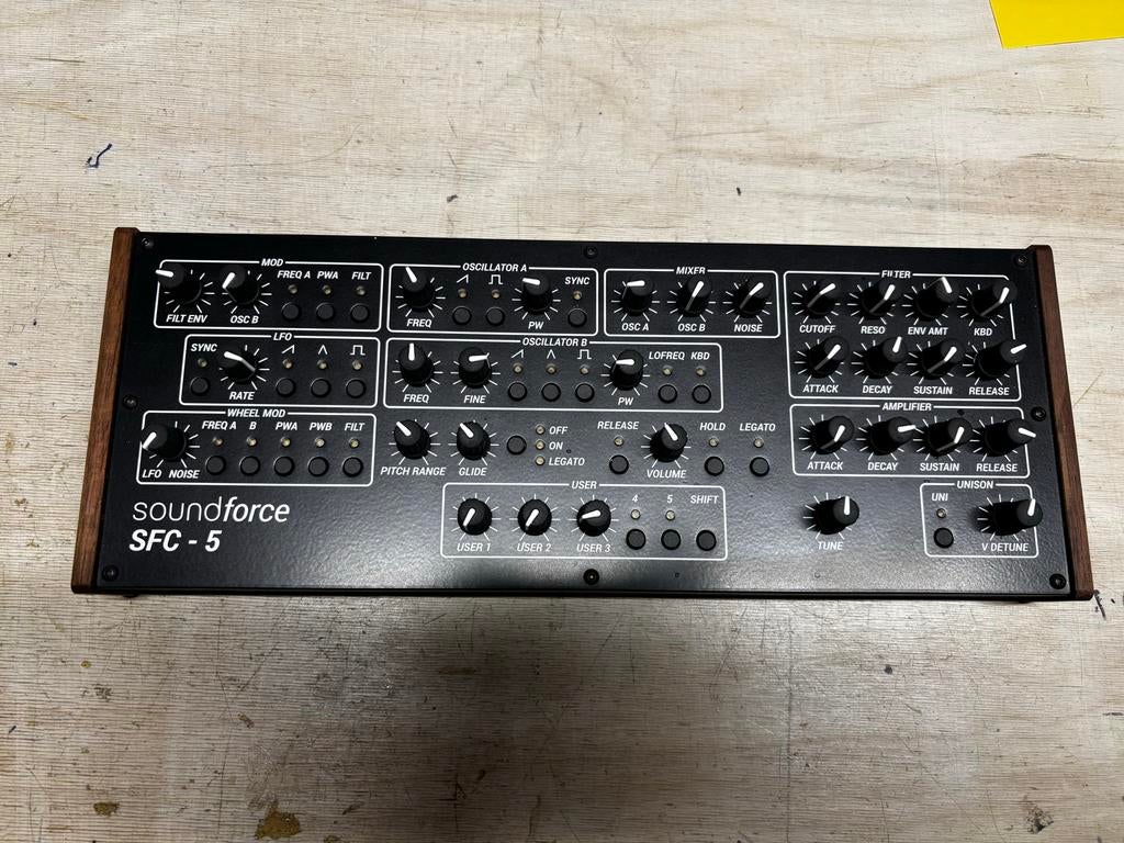 TK/TR Soundforce SFC-5 Controller voor Prophet VST's, Muziek en Instrumenten, Midi-apparatuur, Zo goed als nieuw, Ophalen of Verzenden