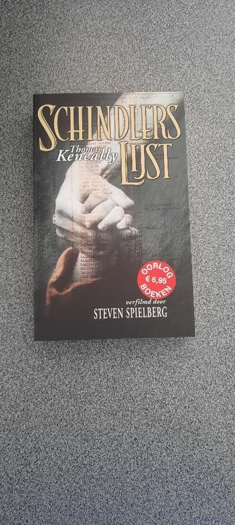 Thomas Keneally - Schindlers lijst, Ophalen of Verzenden, Tweede Wereldoorlog, Zo goed als nieuw, Algemeen