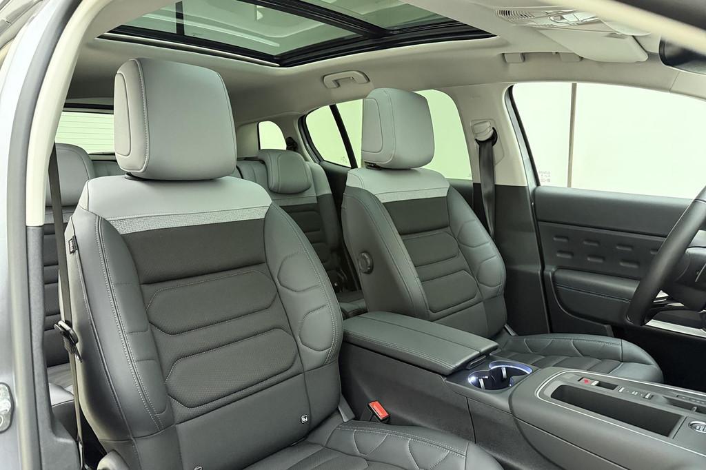 Citroen C5 Aircross 1.6 Plug-in Hybrid 180 Max | Schuif-/kan, 4 cilinders, Hybride Elektrisch/Benzine, SUV of Terreinwagen, 1745 kg