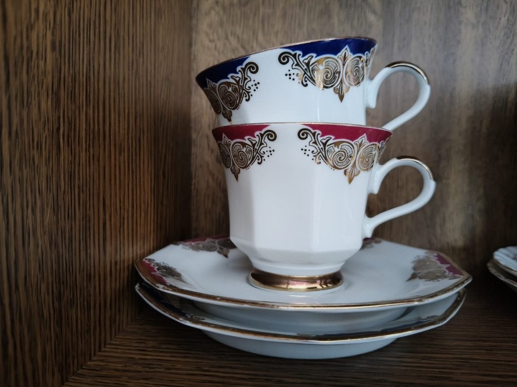 2 Winterling Bavaria kopjes met schotels gouddecor, Ophalen