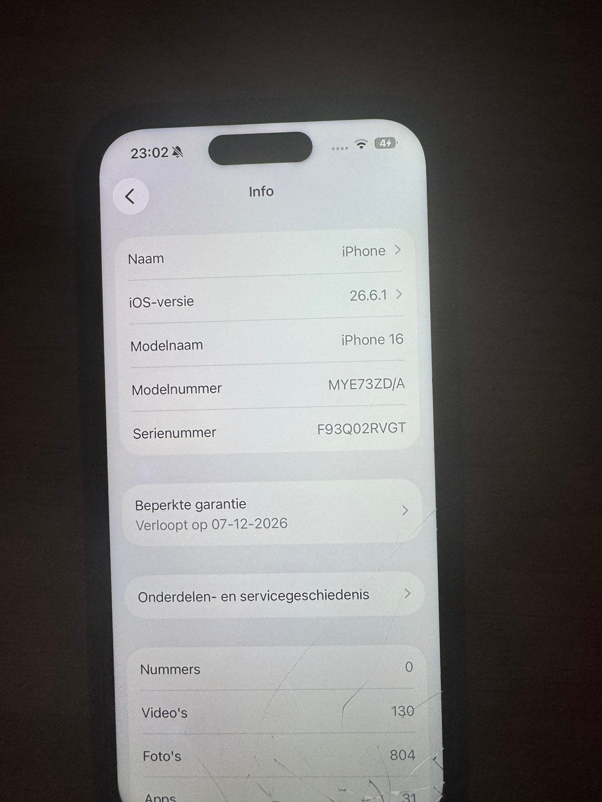 Foto 4 van Iphone 16 zwart
