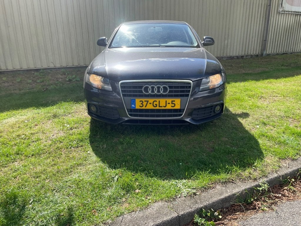 Audi A4 1.8 Tfsi 118KW Multitronic 2008 Grijs 2250 euro!!!!, Stof, 4 cilinders, 160 pk, A4