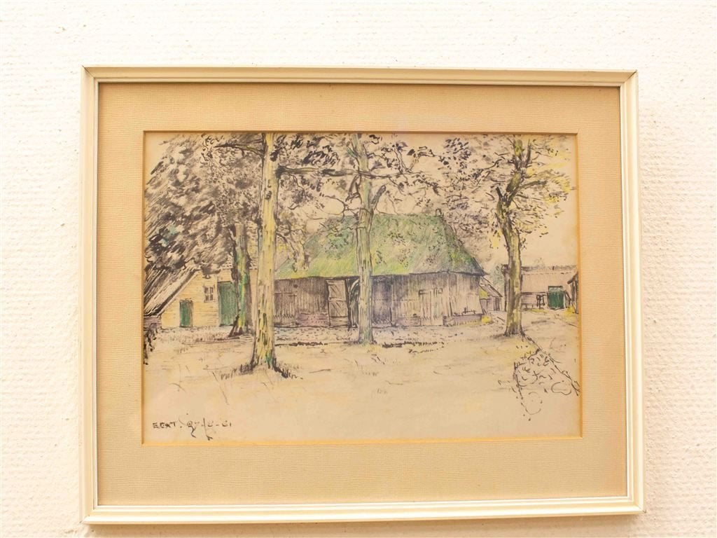 Prent van een boerderij/schuur in het bos 38585