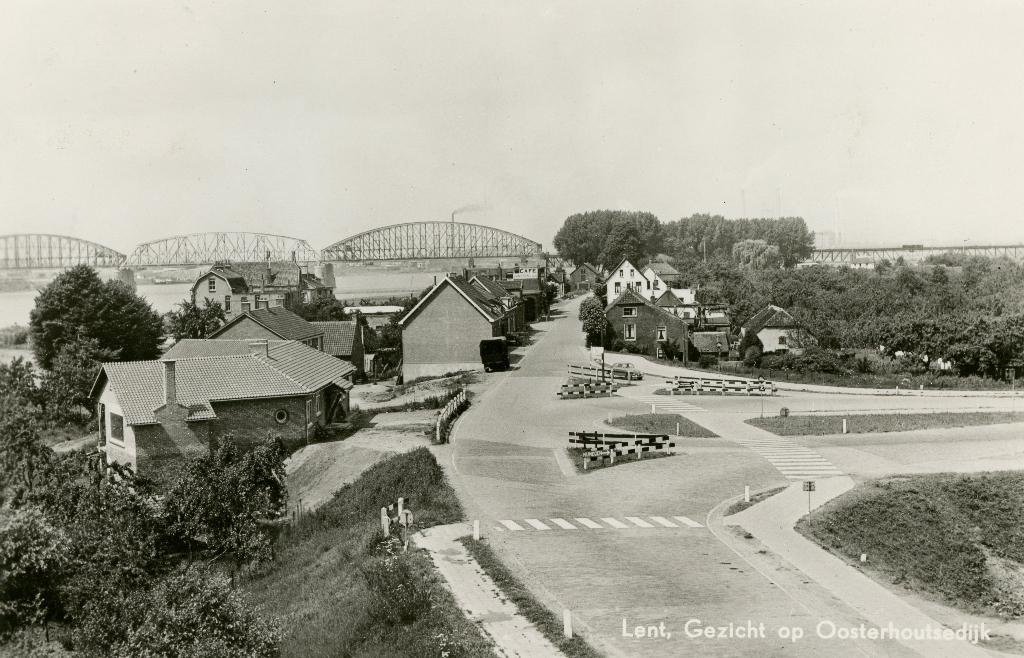 Oude Fotokaart Lent bij Nijmegen Oosterhoutsedijk, Verzenden, 1940 tot 1960, Gelopen, Gelderland