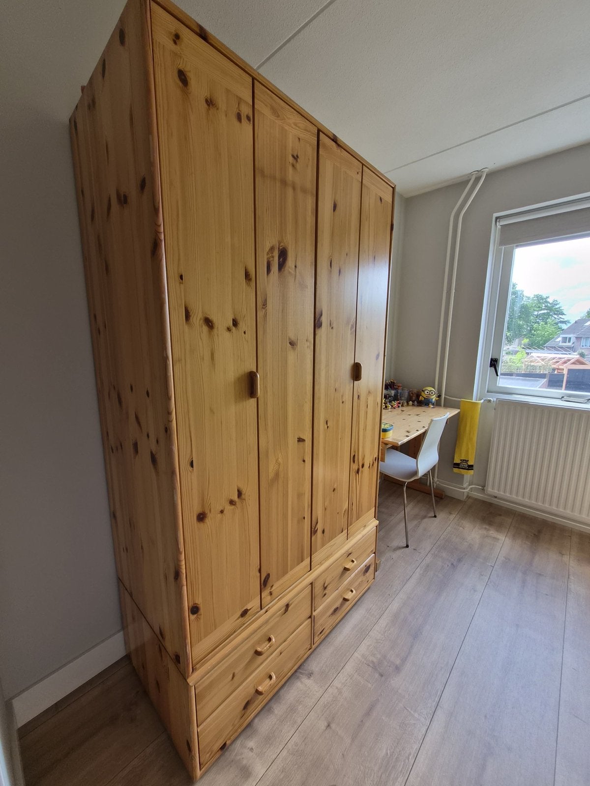 Complete kinderslaapkamer: bed, kledingkast en bureau, Ophalen, Gebruikt, Jongetje of Meisje