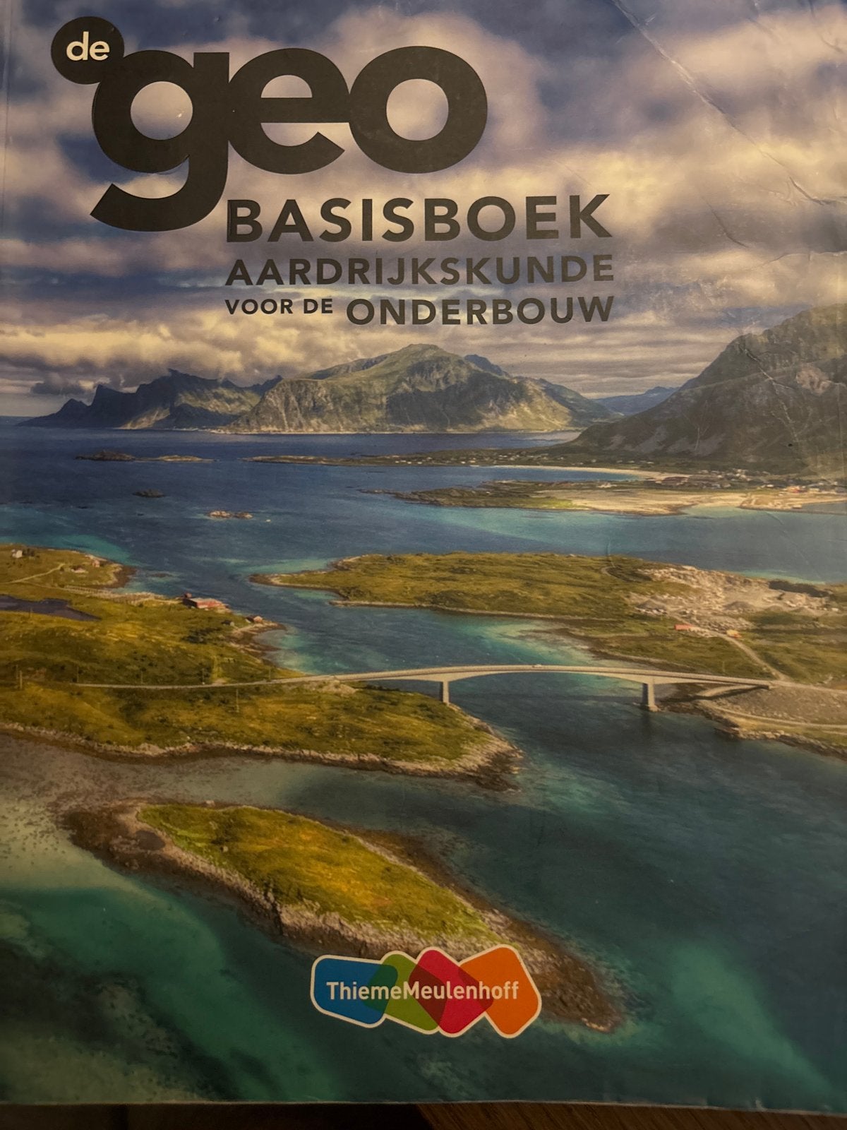 De Geo Basisboek Aardrijkskunde Onderbouw - ThiemoMeulenhoff, Ophalen of Verzenden, Gelezen, Overige niveaus, Aardrijkskunde