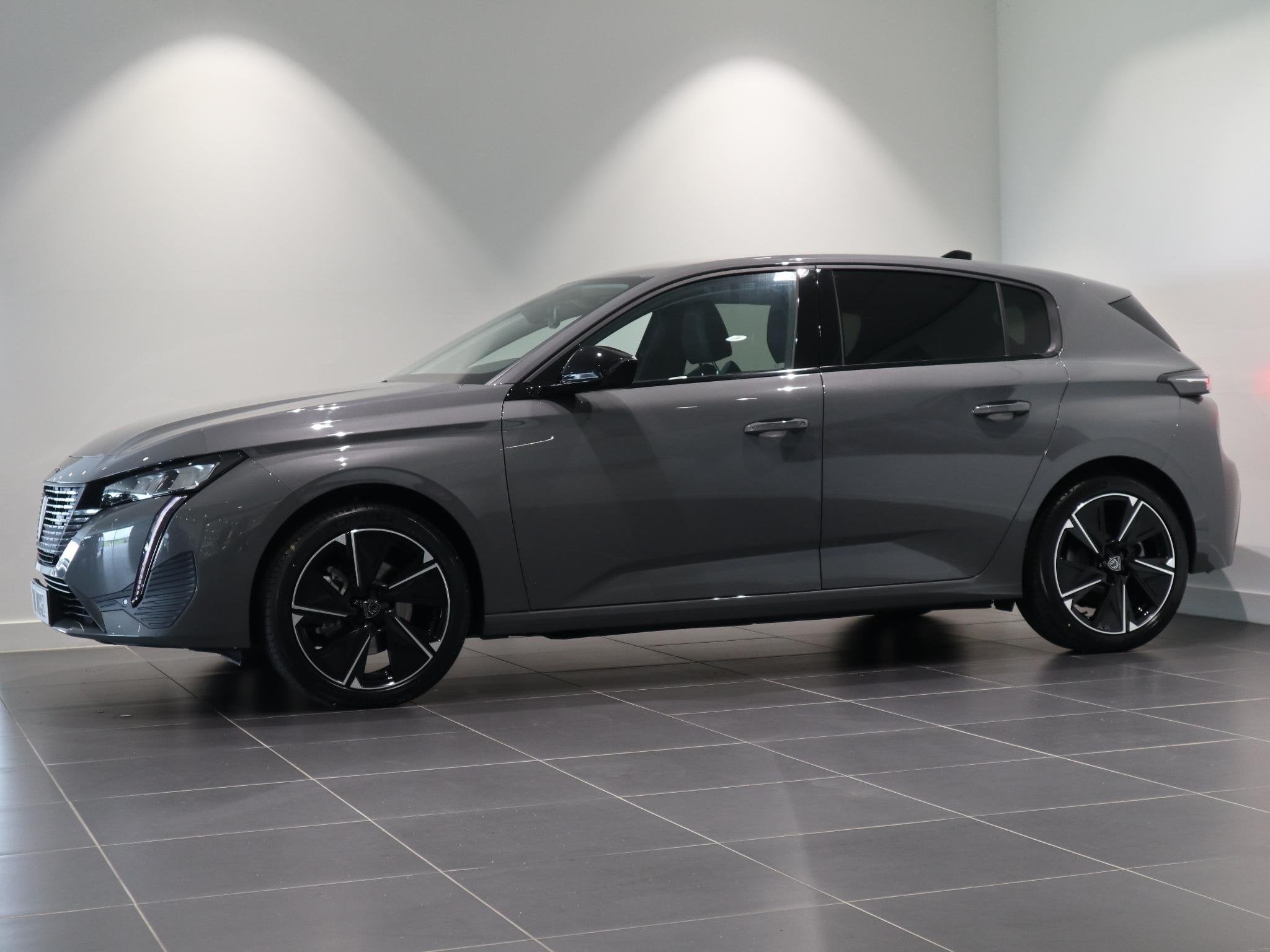 Peugeot E-308 Allure 54 kWh CAMERA - CRUISE CONTROL - KEYLES, Auto's, 156 pk, Leder en Stof, Origineel Nederlands, 416 km