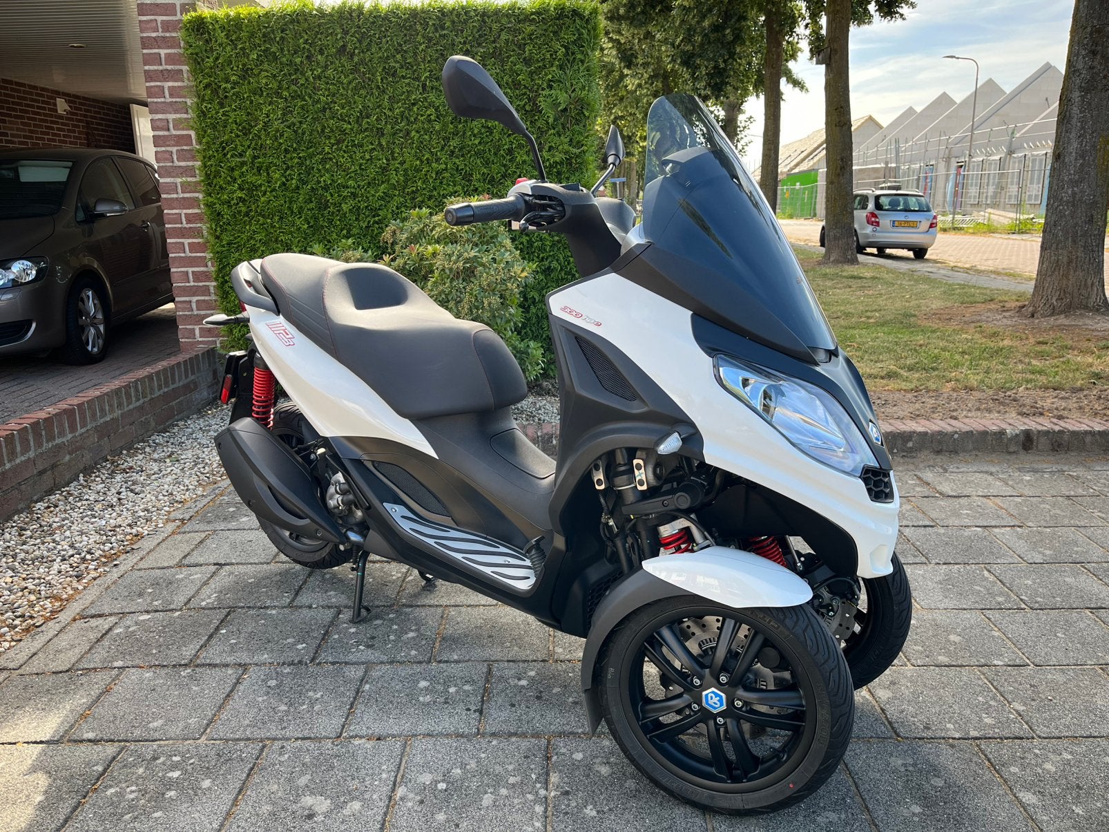 Piaggio mp3. 300 sport 300 hpe, LED Verlichting, Particulier, Toermotor, Automaat