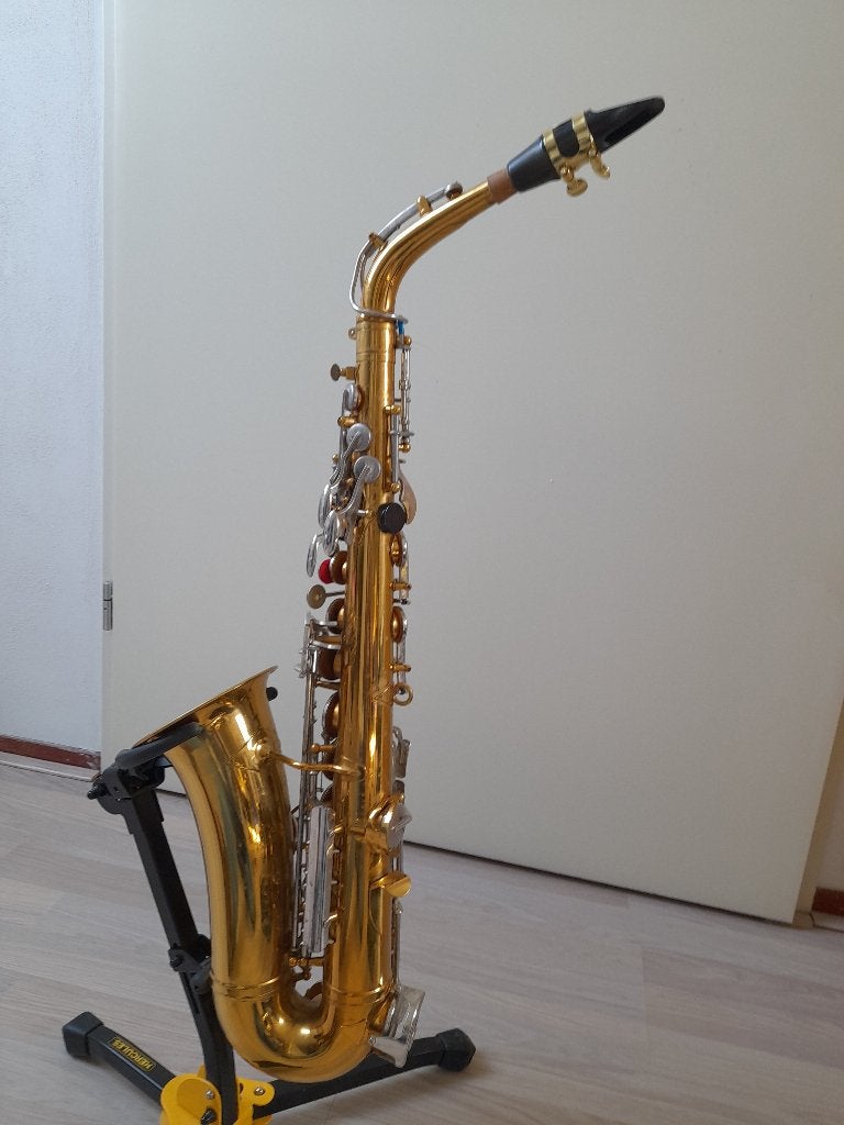 Gouden Altsaxofoon - Zo goed als nieuw, Ophalen, Zo goed als nieuw, Alt, Met koffer