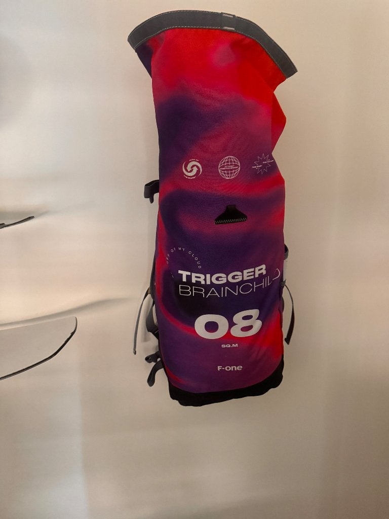 F-one trigger 8&9m, Ophalen, 9 m², Geen board, Zo goed als nieuw