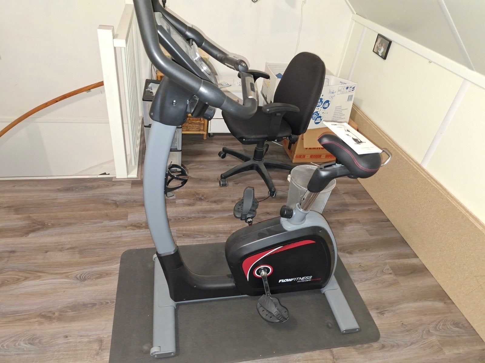 Zeer nette hometrainer. Flow Fitness Turner DHT 2500i, Ophalen, Zo goed als nieuw, Hometrainer