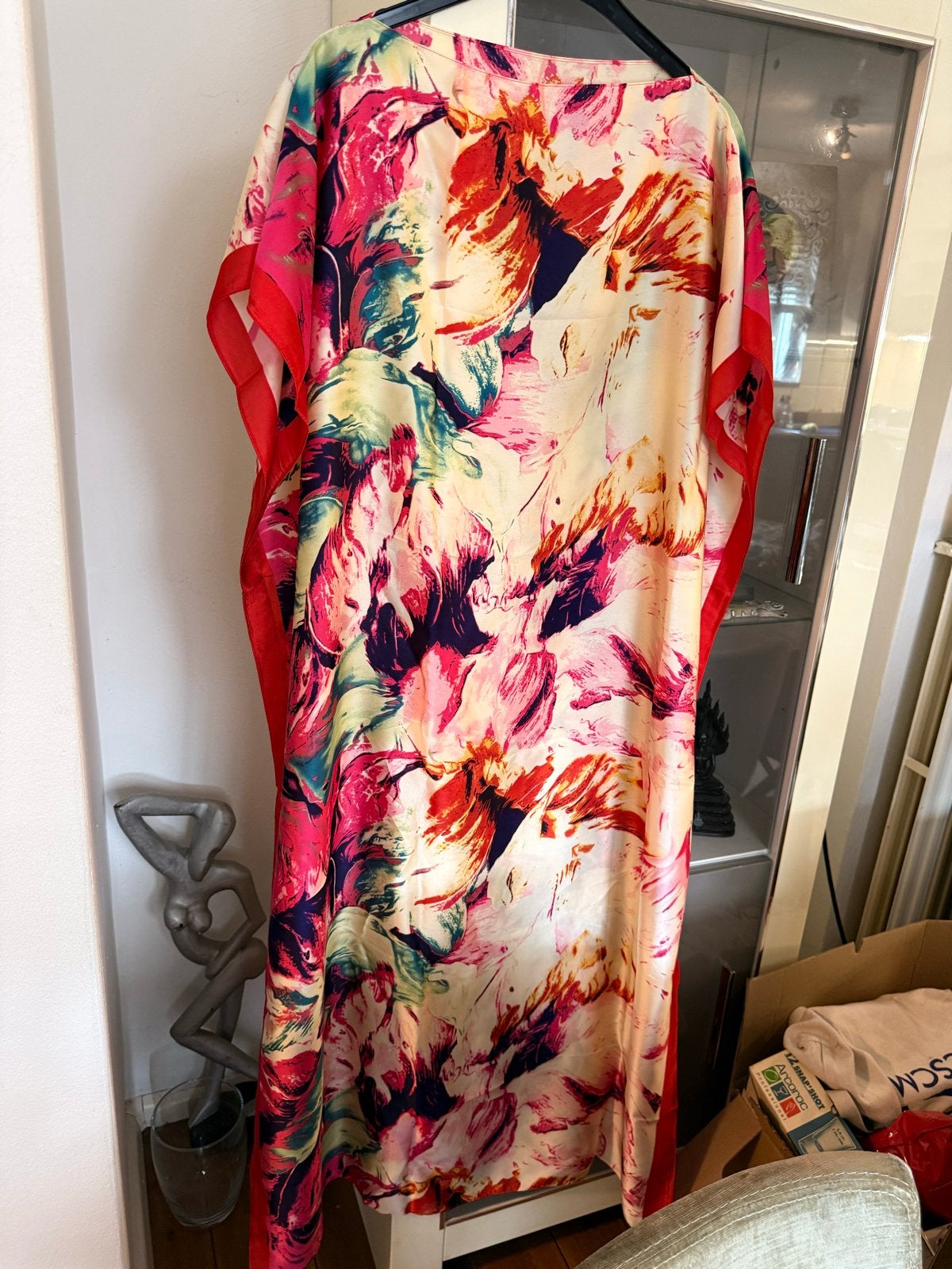 Luxe Satijnlook Kaftan - Maat 52/54 met sjaal, Ophalen of Verzenden, Nieuw, Meerkleurig, Jurk