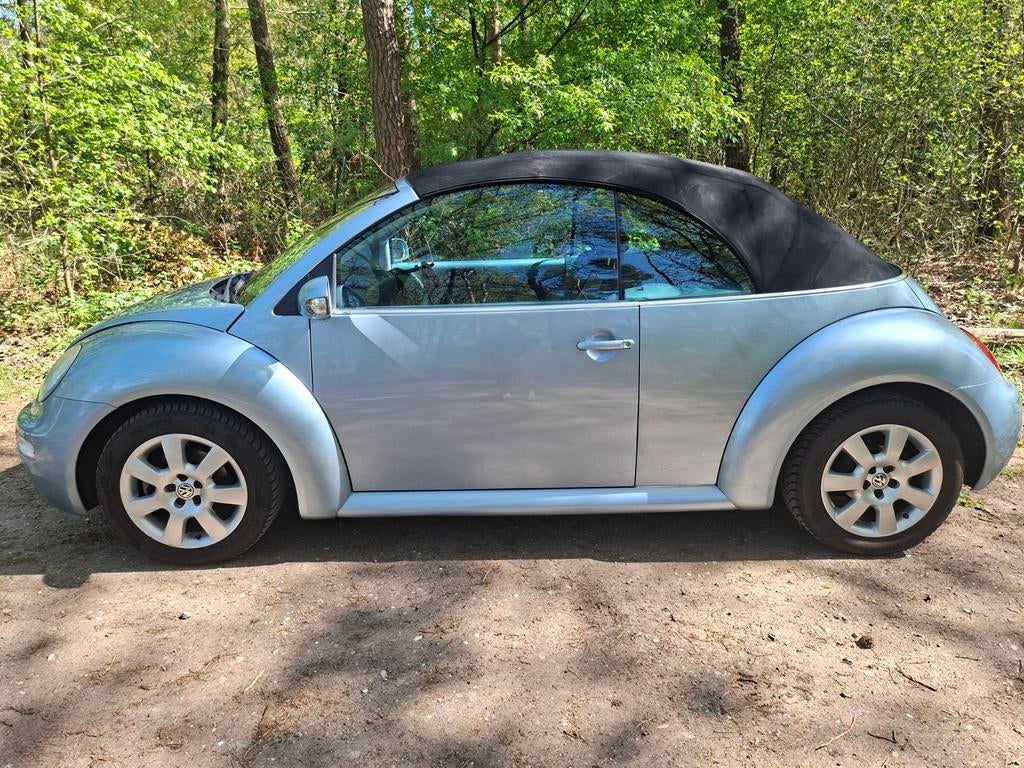 Volkswagen Beetle (Kever) 2.0 Cabriolet 85KW AUT 2004 Blauw, 4 cilinders, 115 pk, 1000 kg, Parkeersensor