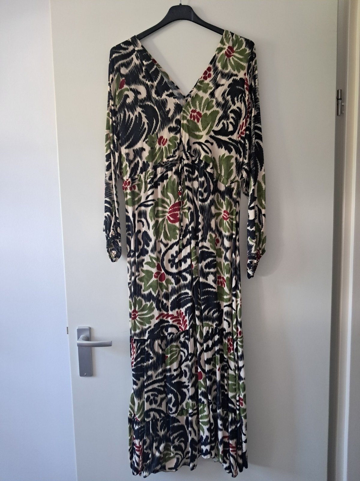 Ibiza jurk . Draagbaar tm 42. Nieuw, Ophalen of Verzenden, Nieuw, Maat 42/44 (L), Onder de knie