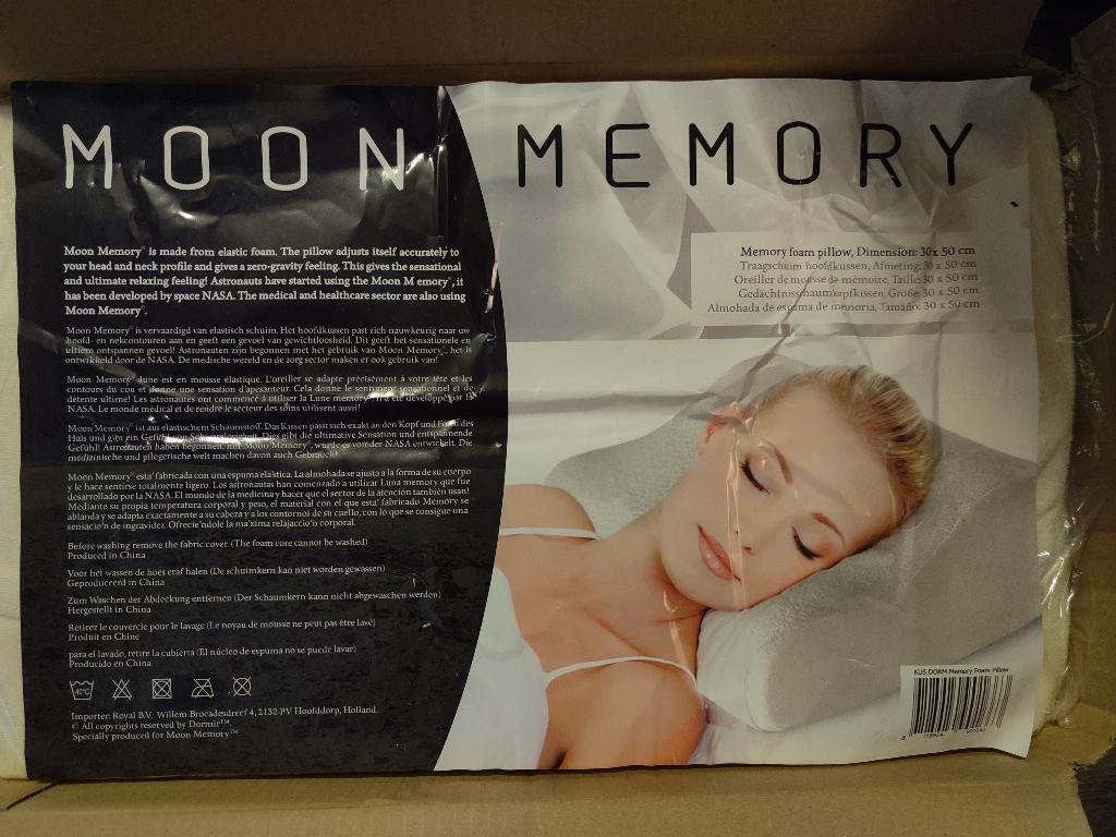 Nieuw ergonomisch kussen van Moonmemory, Eenpersoons, Wit, Nieuw, Ophalen of Verzenden