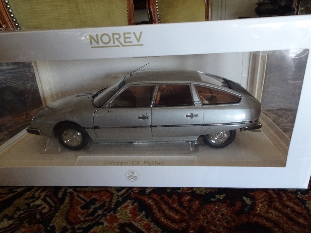 MOOIE CITROEN CX2200 PALLAS 1976 LARGENTIERE GRIJS 1;18, Hobby en Vrije tijd, Modelauto's | 1:18, Ophalen of Verzenden, Zo goed als nieuw