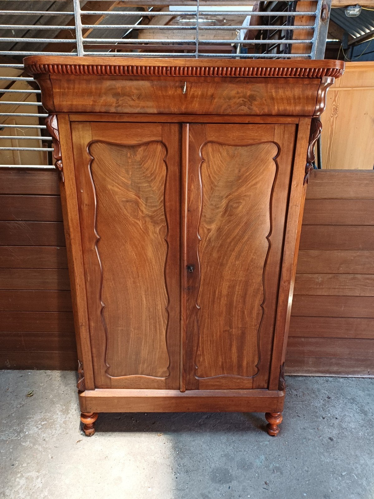 Antiek mahonie Biedermeier meidenkast., Antiek en Kunst, Antiek | Meubels | Kasten, Ophalen