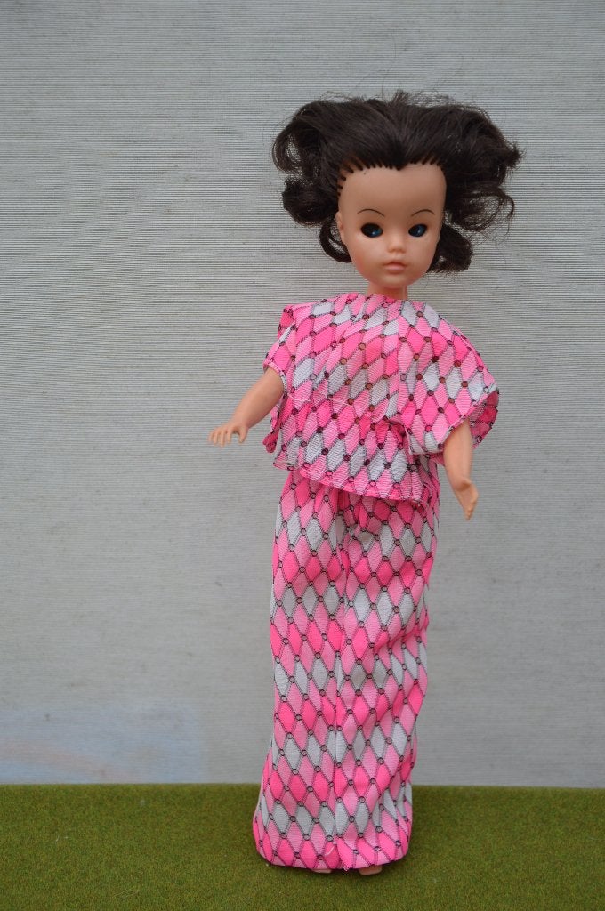 Vintage Sindy pop uit de jaren 70 met slaapoogjes, Verzamelen, Poppen, Ophalen of Verzenden, Gebruikt, Pop