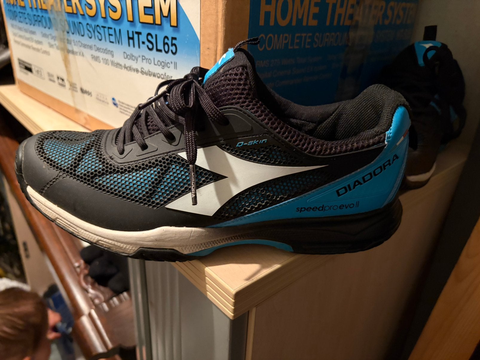 Paar keer gebruikt zie foto Diadora sport schoenen maat 43, Sport en Fitness, Loopsport en Atletiek, Ophalen of Verzenden, Zo goed als nieuw