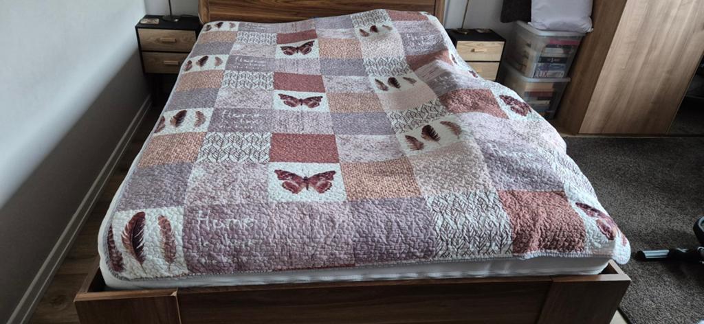 IKEA sprei bruin grijs met vlinders 195x140, Ophalen of Verzenden, Zo goed als nieuw
