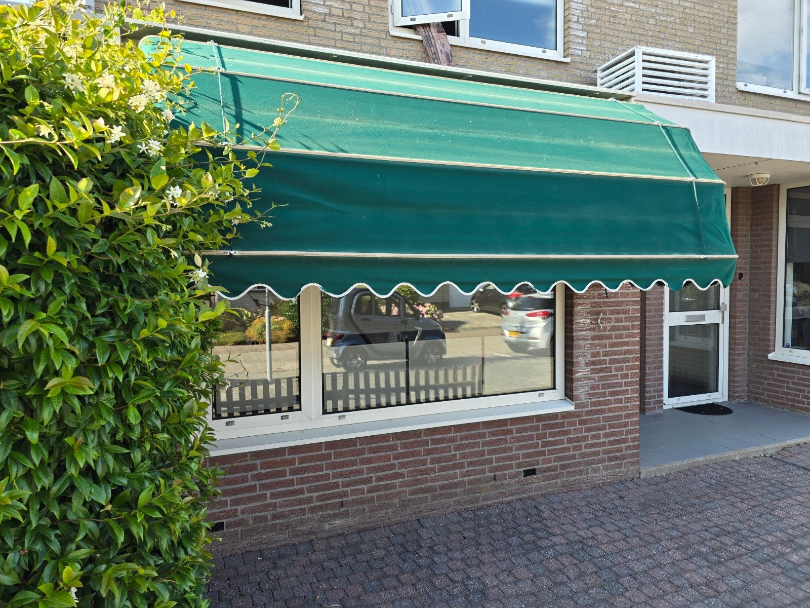 GRATIS!!! Mooie groene markies (300 cm breed) - Handbedien, Tuin en Terras, Zonneschermen, Ophalen, Gebruikt, Markies, 250 cm tot 450 cm
