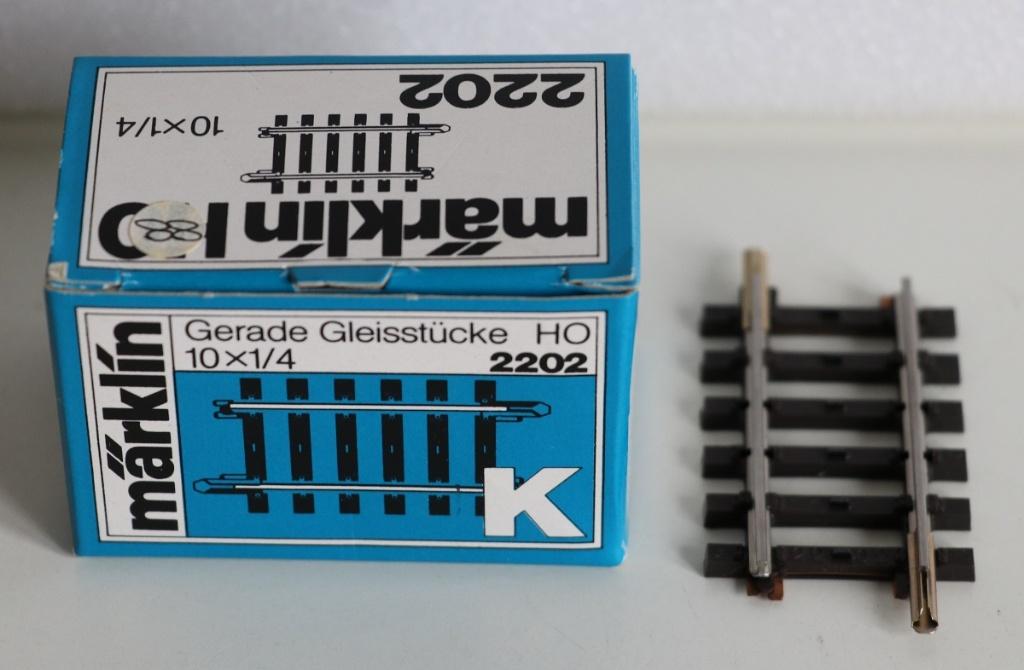 Märklin 2202, 10 stuks K-rail recht 45 mm. in doos, Hobby en Vrije tijd, Modeltreinen | H0, Wisselstroom, Rails, Ophalen of Verzenden
