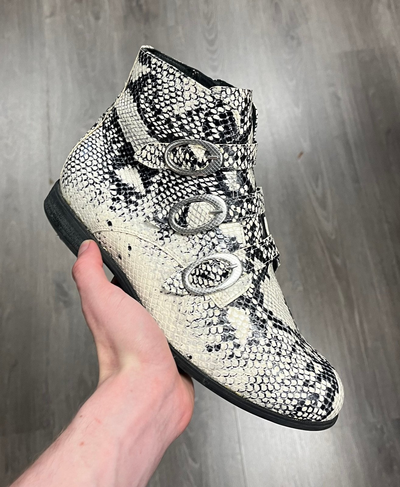 Durea 9699 snake slangen print laarzen - Maat 38 / 5 H, Wit, Lage of Enkellaarzen, Ophalen of Verzenden, Zo goed als nieuw