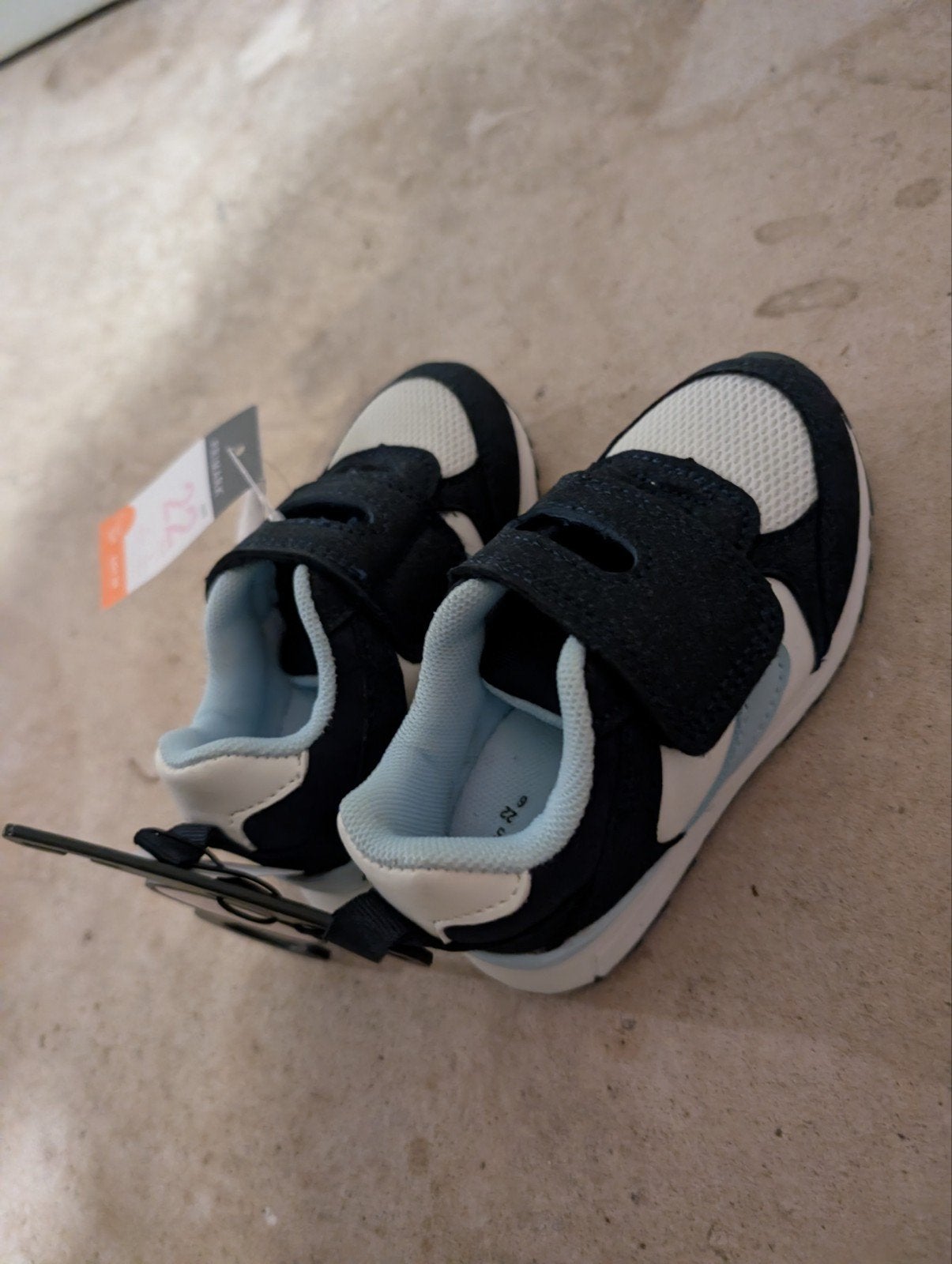 Primark babyschoenen maat 22 - Nieuw, Jongen of Meisje, Schoenen, Nieuw, Ophalen of Verzenden