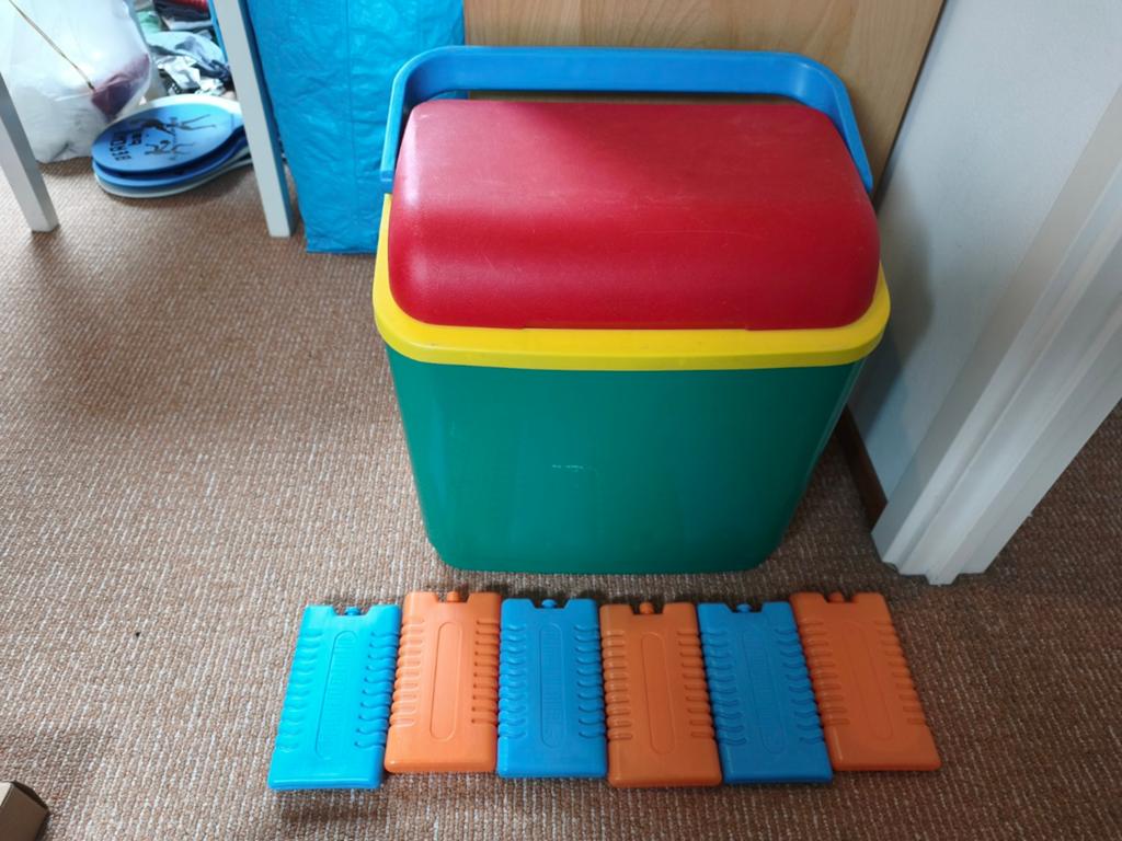 Koelbox met 6 koelelementen - Ideaal voor picknick/camping, Caravans en Kamperen, Koelboxen, Ophalen, Gebruikt, Koelbox, Koelelement