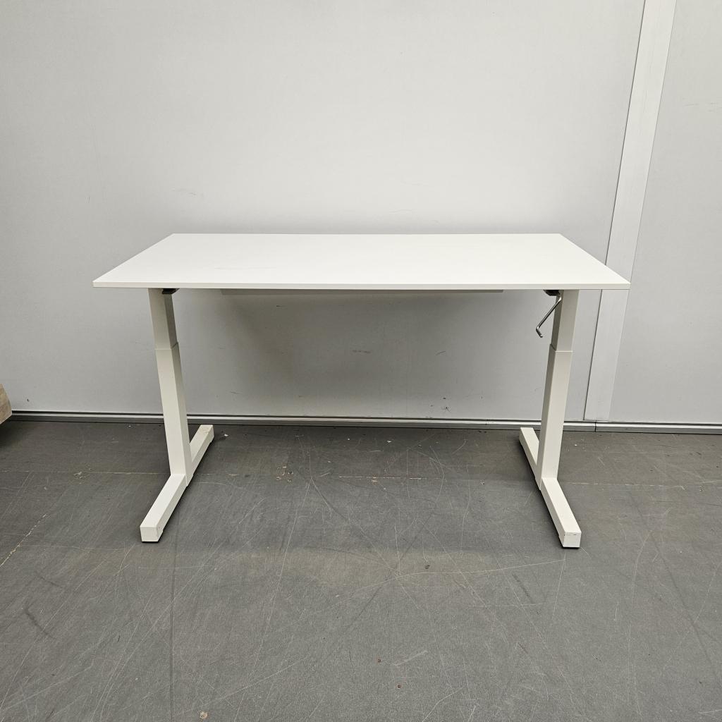 Instelbaar slingerbureau - 140x70 cm, Niet ingevuld, Gebruikt, Niet ingevuld, Niet ingevuld