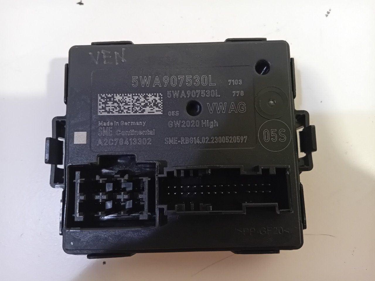 Gateway module Volkswagen Golf, Onderdelen@venauto.nl, Van der Ven Autorecycling B.V., Gebruikt, Ettenseweg 76, 4706 PB Roosendaal, The Netherlands