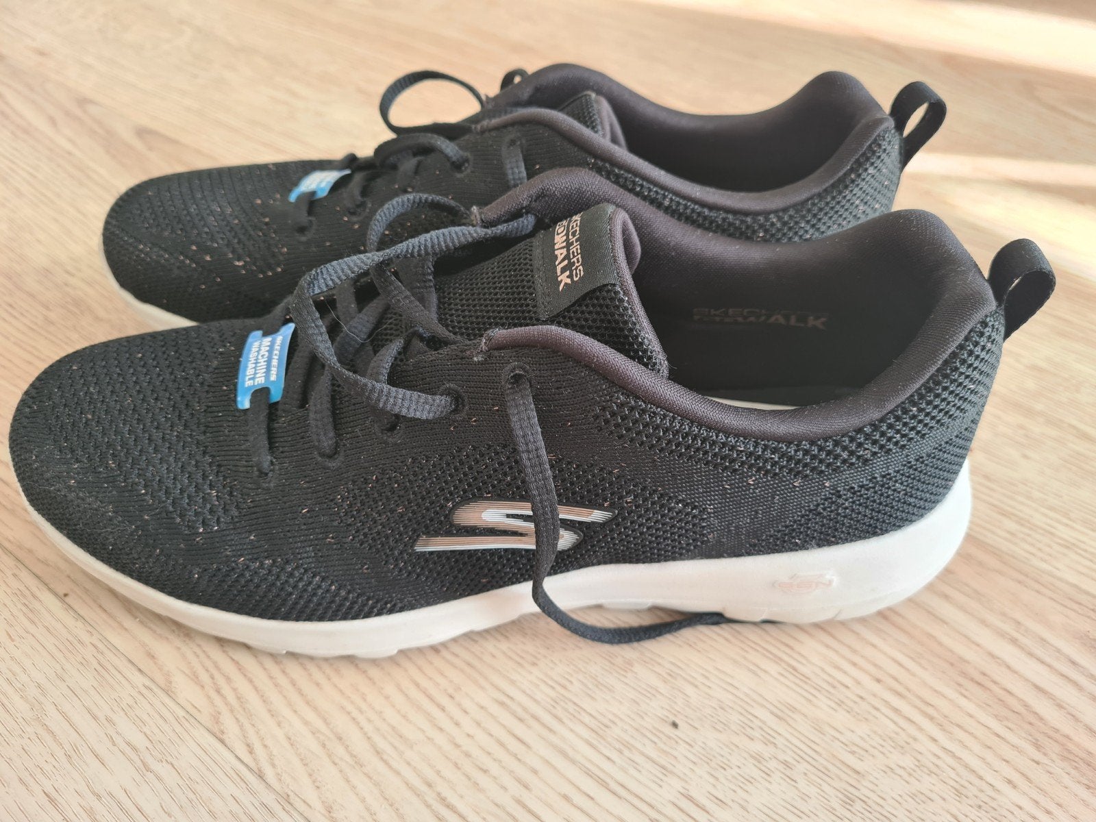 zwarte sneakers Skechers Gowalk maat 41, Ophalen of Verzenden, Zo goed als nieuw, Overige typen