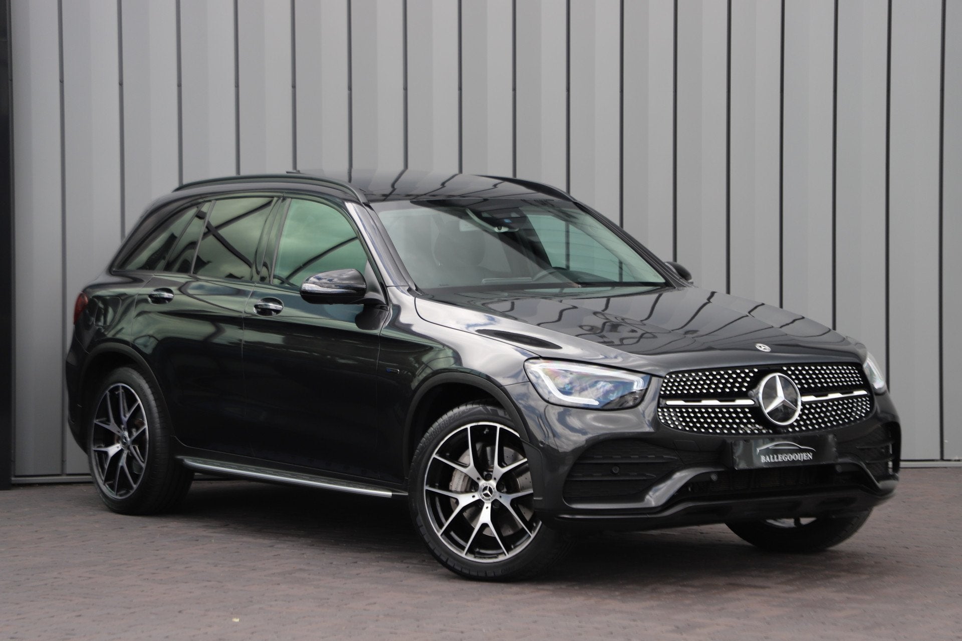 Mercedes-Benz GLC 300e AMG 4-Matic | 320PK | Luchtvering | H, Auto's, Mercedes-Benz, Automaat, Automatische klimaatregeling, Gebruikt